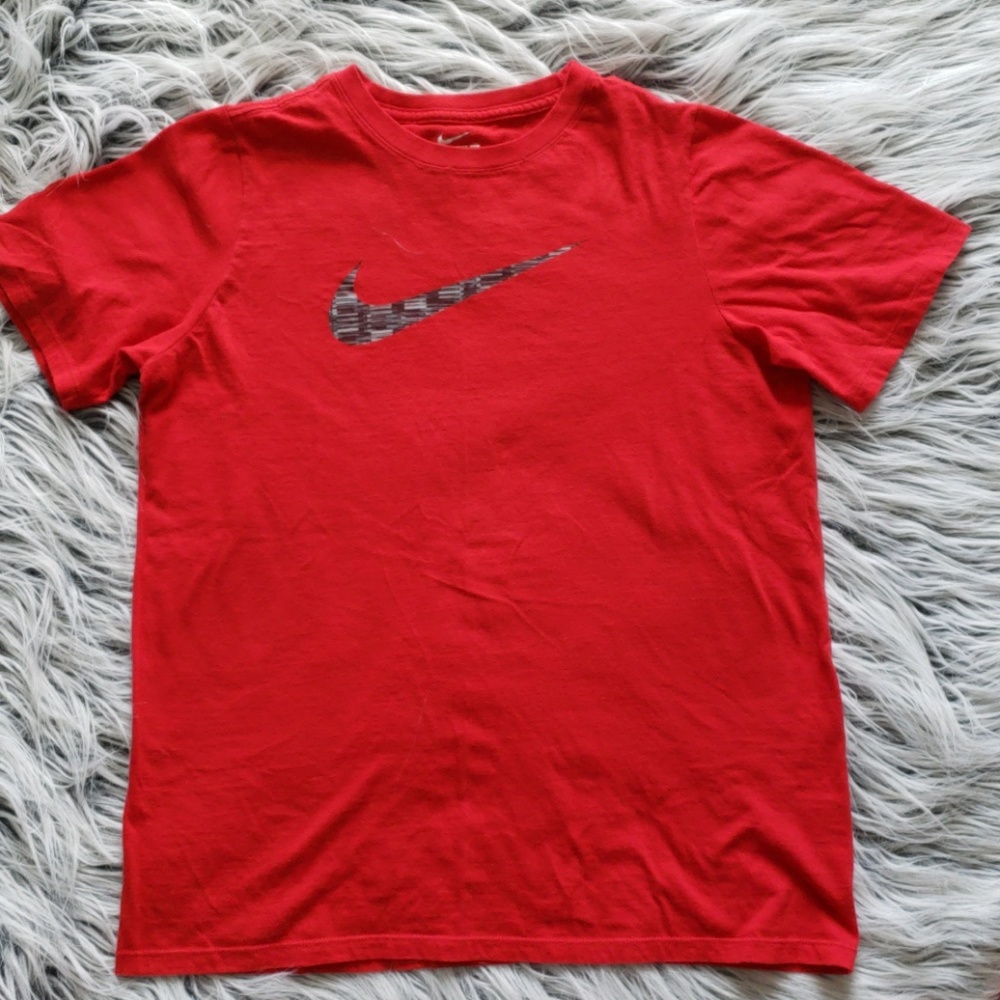 Boy's XL Nike Tee
